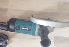 Перфоратор Makita HR 2610 почти новый болгарка9069