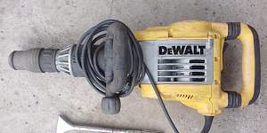 Отбойный молоток dewalt D25901