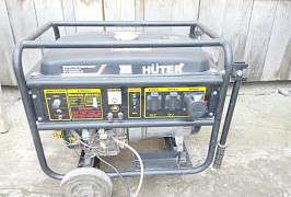 Бензиновый генератор (6.5 кВт) Huter DY8000LX