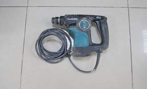 Перфоратор 800 Вт Makita HR2810