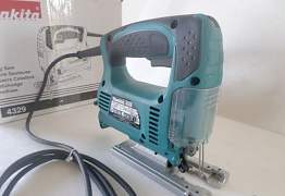 Новый отбойник перфоратор makita HR3200C в кейсе