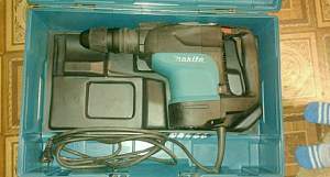 Перфоратор Makita HR4501C