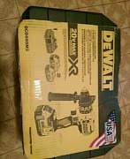 Шуруповерт Dewalt DCD 995М2