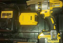 Дрель-шуруповерт dewalt DCD 990 P2