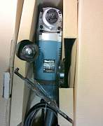 Makita GA9030s