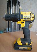 Шуруповёрт DeWalt DCD 780 20v