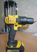 Шуруповёрт DeWalt DCD 780 20v