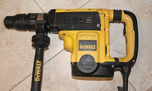 Перфоратор DeWalt D25721