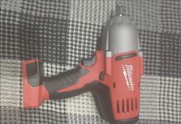 Импульсный гайковерт Milwaukee m18