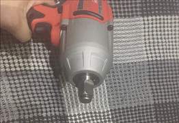 Импульсный гайковерт Milwaukee m18