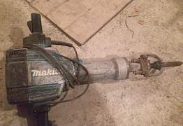 Продам Отбойный молоток Makita 1801