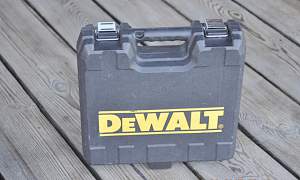 Степлер Dewalt18Gauge Нейлер Деволт 16га бу