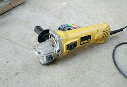 Болгарка DeWalt 125мм 1200Вт