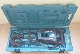 Отбойный молоток Makita HM1214C