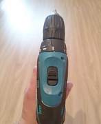 Отличный шуруповерт Makita DF330DWE новый