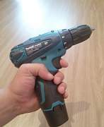 Отличный шуруповерт Makita DF330DWE новый