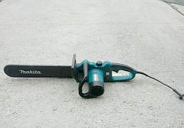 Продам цепную пилу Makita UC4020A