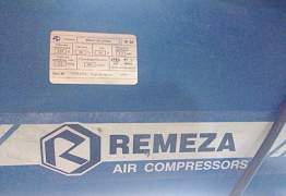 Продам Компрессор поршневой remeza сб 4/С- 50 LH 2