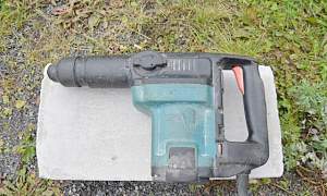 Отбойник Makita HR 5001C