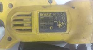 Dewalt DC411 Аккумуляторная ушм (Болгарка)