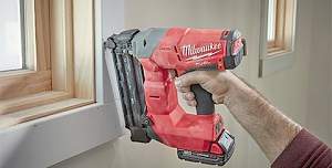 Нейлер аккумуляторный Milwaukee 2741-21CT