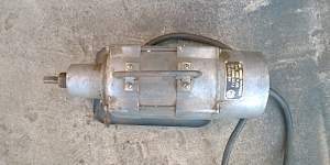 Двигатель ив - 47Б - 2 для бетоновибратора