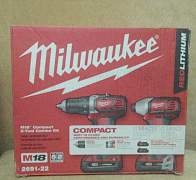 Шуруповерт Milwaukee M18 2691-22