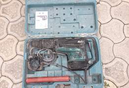 Перфоратор Makita HR 5211 C