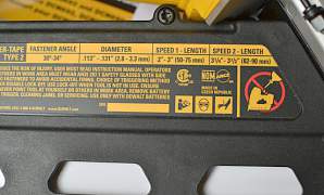 Аккумуляторный нейлер Dewalt DCN692