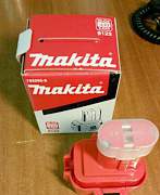 Продается новый аккамулятор Makita