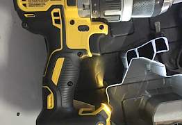 Шуруповёрт Dewalt DCD 796D2 BT