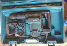 Продам Перфоратор Makita HR4500C