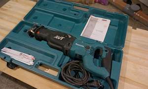 Cабельная пила Makita JR3070CT