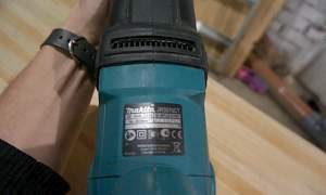 Cабельная пила Makita JR3070CT