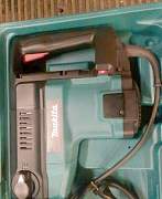 Перфоратор Makita HR 5001 C