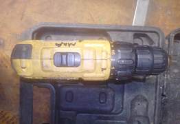 Аккумуляторная дрель-шуруповерт dewalt DCD 733