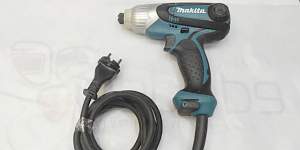 Дрель-шуруповерт Makita Td0101