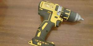 Dewalt DCD790 безщёточная Дрель шуруповёрт