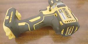 Dewalt DCD790 безщёточная Дрель шуруповёрт