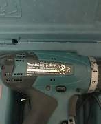 Аккумуляторная дрель-шуруповерт makita 6281dwpe