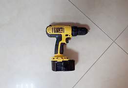 Шуруповерт DeWalt DC733