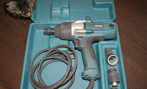 Ударный гайковерт Makita TW 0200 б/у