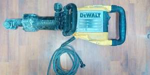 Отбойный молоток dewalt D25961