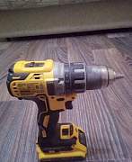 Шуруповерт Dewalt DCD791D2