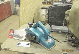 Продам электрорубанок makita 1911B
