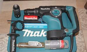 Перфоратор Makita HR2811 FT (+съёмный патрон)