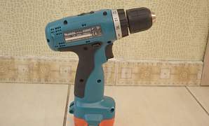 Шуруповерт Makita 6260D