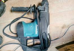 Перфоратор Makita hr3200c