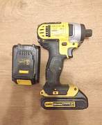 Шуруповерт dewalt DCF 885