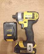 Шуруповерт dewalt DCF 885